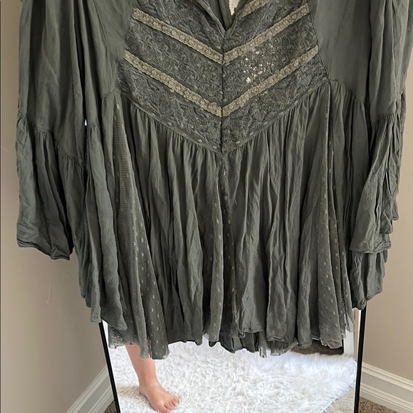 Free People Flowy Blouse - Picture 3 of 13